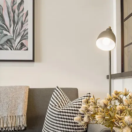 Town Centre 클리프덴